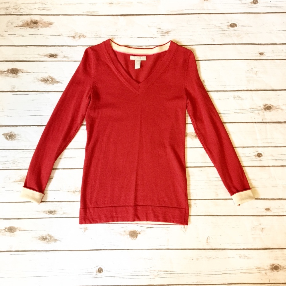 Banana Republic red extra fine merino wool sweater contrast cream cuffs size XS